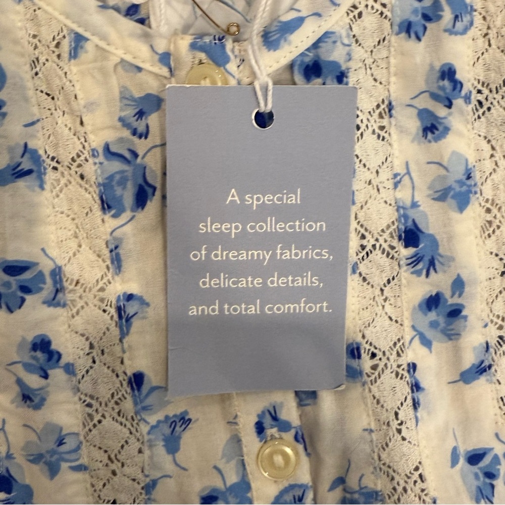 NWT gap top - Picture 4 of 8